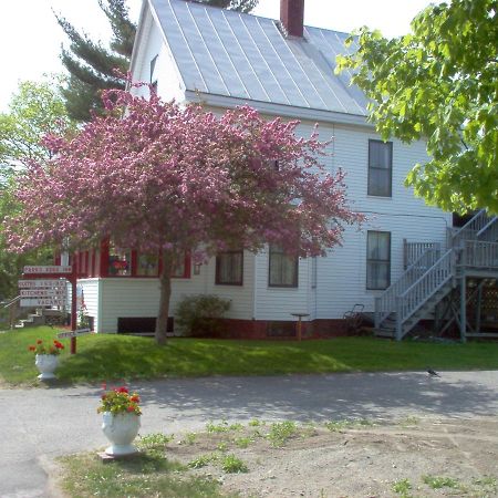 Parks Edge Inn Millinocket Εξωτερικό φωτογραφία