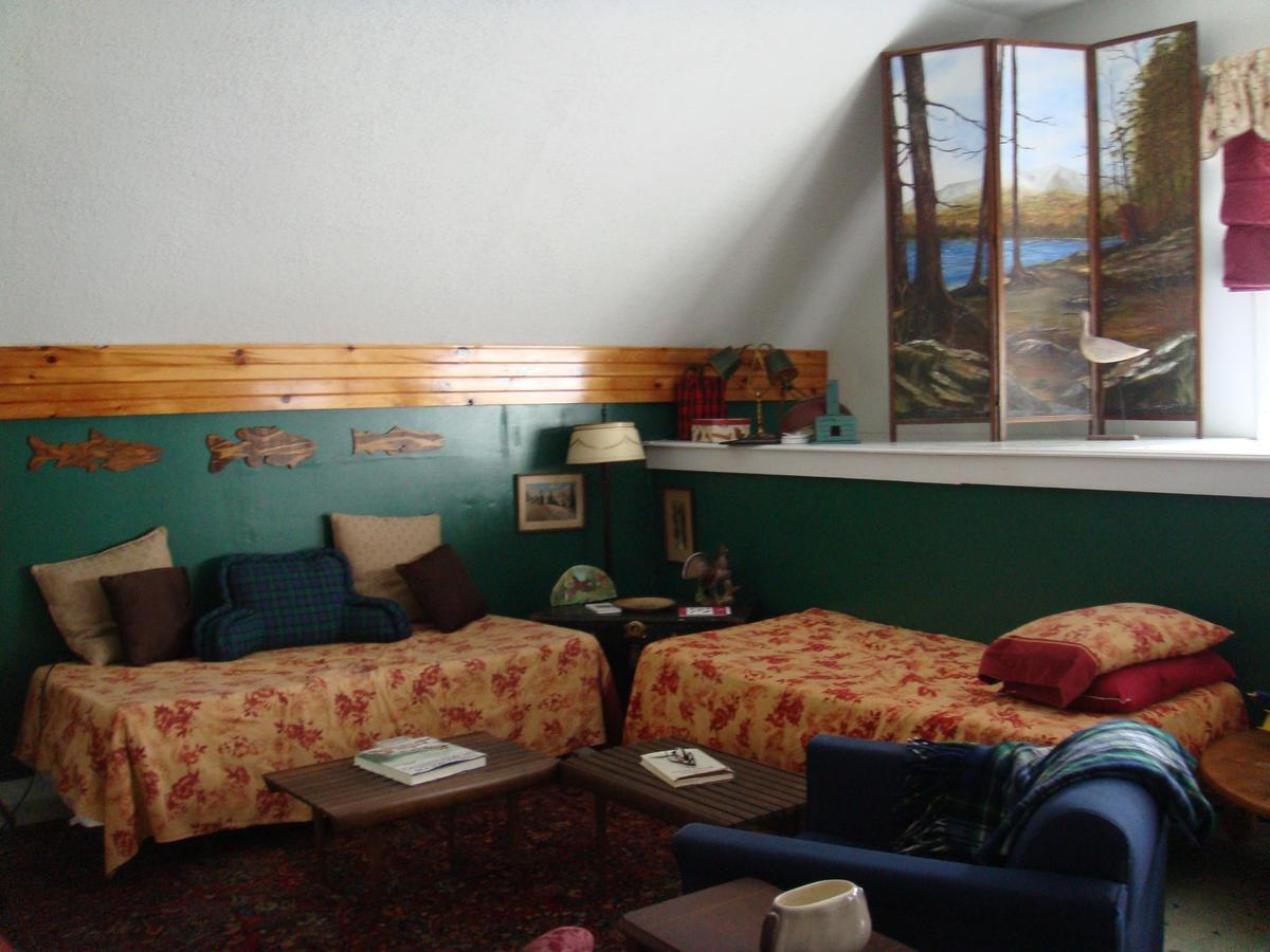 Parks Edge Inn Millinocket Εξωτερικό φωτογραφία