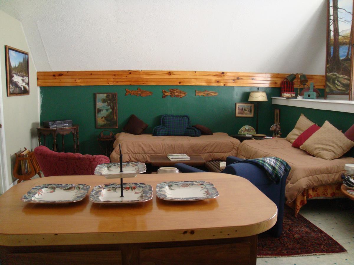Parks Edge Inn Millinocket Εξωτερικό φωτογραφία